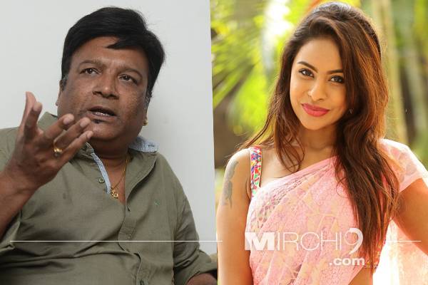 Kona Venkat Called Sri Reddy, Told Vinayak is Coming