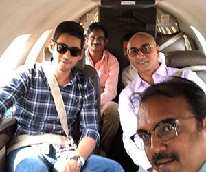 Mahesh Babu and Bharat Ane Nenu Team En Route to Vijayawada
