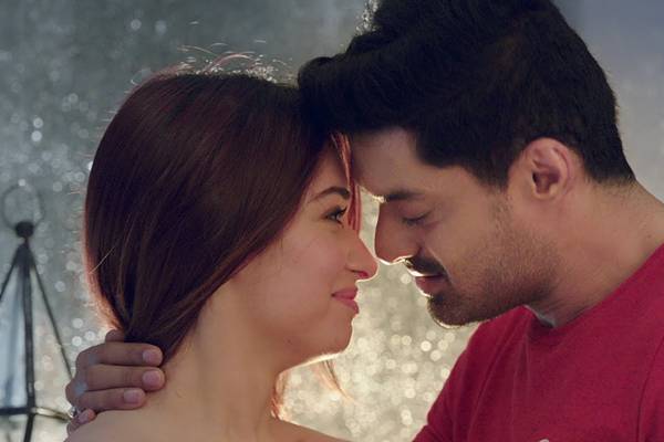 Naa-Nuvvu---A-Visual-Glimpse-At-Hitherto-Unseen-Side-Of-Kalyan-Ram