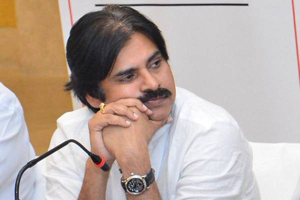 Pawan Kalyan Following Jagan's Agenda - Knowingly or Unknowingly!