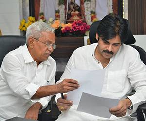 Pawan Kalyan JanaSena -CPI -CPM - Round Table -Meet in Vijayawada