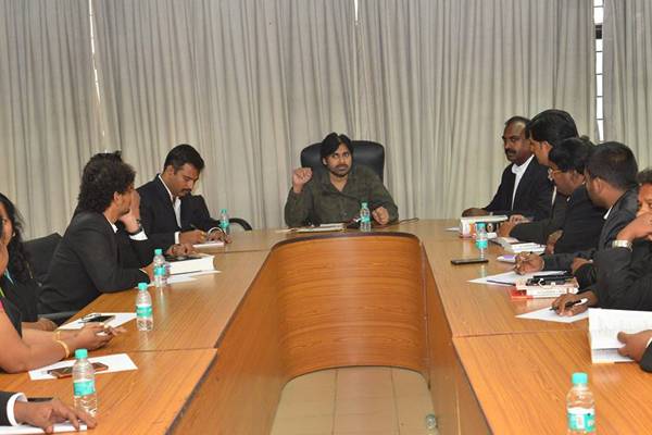 Pawan-Kalyan-Lawyer-Meet-with-Sri-Reddy-Type-Lawyers