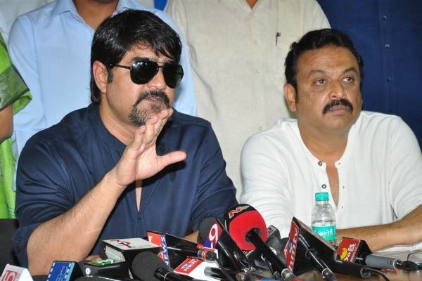 Sri Reddy  Counter on Srikanth Shades