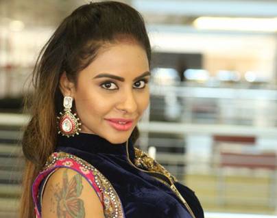 Sri-Reddy-Drama-like--Hollywood-Script!