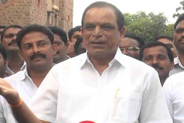 U V Ramanamurthy Raju (Kanna Babu) joining YSRCP