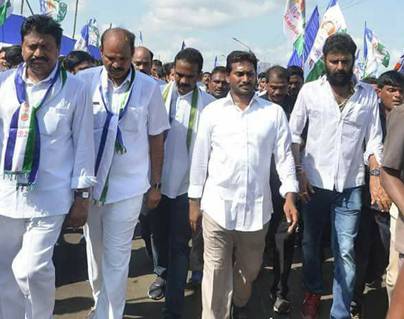 YS-jagan-Padayatra--YSR-Congress