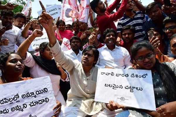 pawan-kalyan-advice-to-sri-reddy