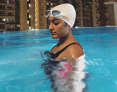 Pic Talk: Telugu Girl Eesha Rebba's Pool Fun