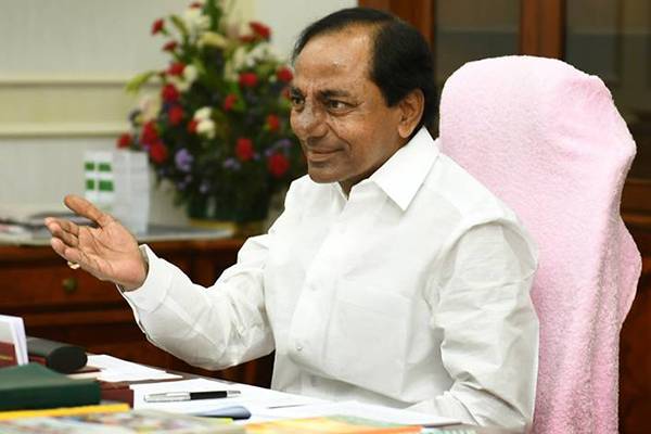 KCR To Fly To Bengaluru But Avoids Congress
