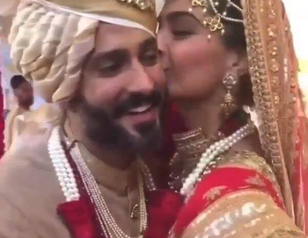 Must-Watch-the-Video-of-Sonam-Kapoor-Kissing-Anand!