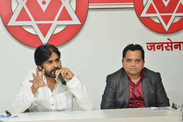 Pawan Kalyan BJP Vasu Dev.jpg