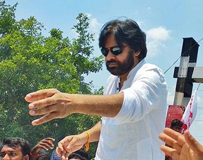 Pawan Kalyan Supports BJP in Karanata ka issue