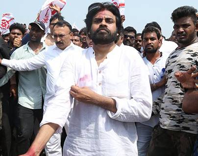 Pawan Kalyan going reverse to YS jagan