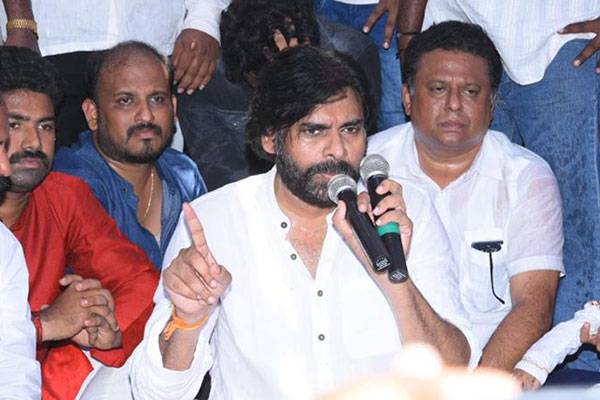 Pawan Kalyan using bharat Ane Nenu Dialogues