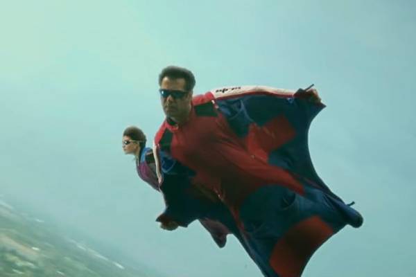 Race-3---Never-Was-A-Biggie-Trolled-This-Big