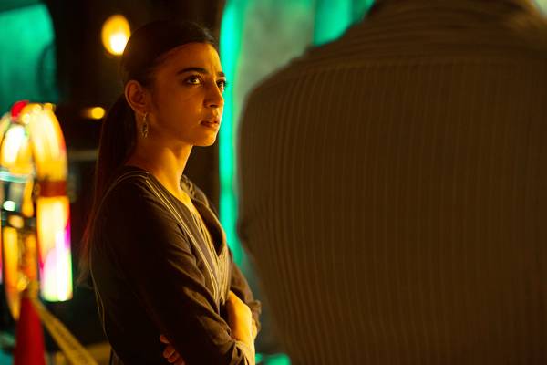 Radhika-Apte---Selfies-Is-Not-Part-of-My-Job