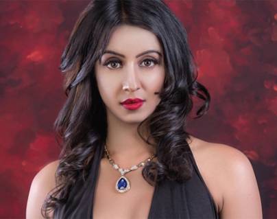 Actress Poses for Mag- Good Try but Looks Shabby