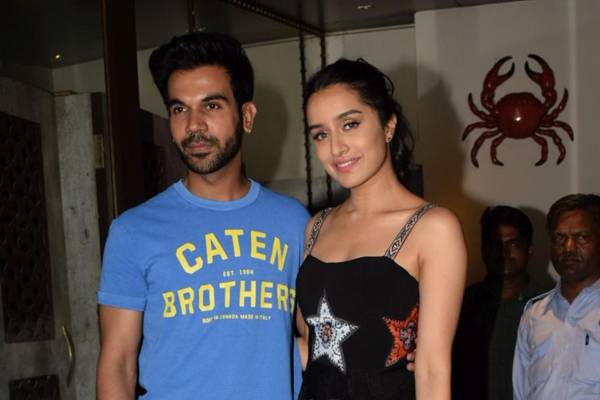 Shraddha-Kapoor-Rocking-Moves-at-the-Wrap-Up-Party