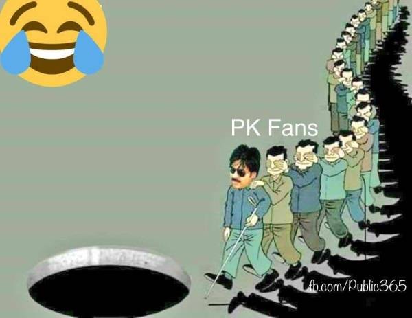 Sri Reddy Extends FB War on Pawan Kalyan and Fans