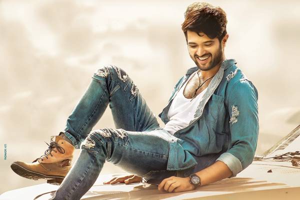 Vijay-Deverakonda---Taxiwaala