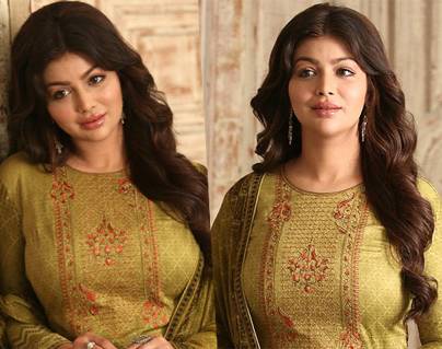 Ayesha-Takia-Answer-to-the-Lip-Job--Trolls