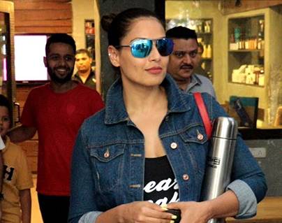Bipasha Basu Hospitalised-