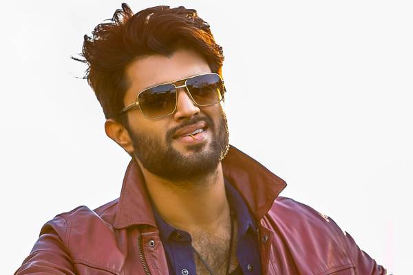 Ee-Nagaraniki-Emaindi---Vijay-Deverakonda