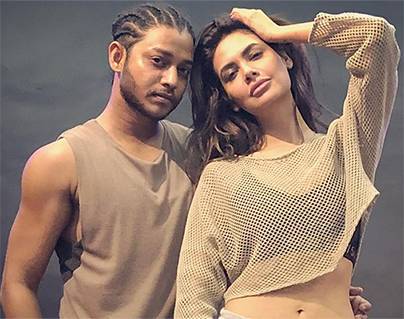 Eesha Gupta Sensuous Dancing Video-