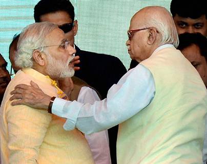 Fear of Losing 2019, Narendra Modi Reaches to Advani-