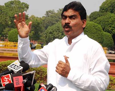 Lagadapati Doing to Chandrababu Naidu What He Used to do for YSR