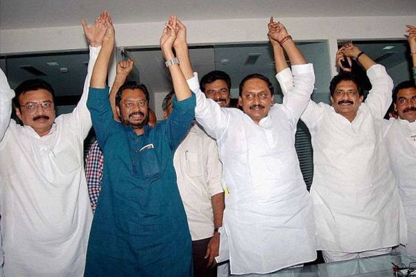 MP Harsha Kumar- Kiran Kumar Reddy