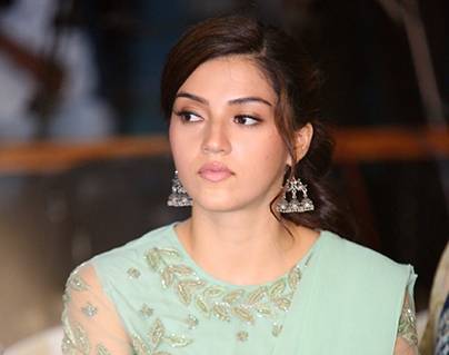 Drunken Men Drive Mehrene Kaur Pirzada to Chennai @Fans Following