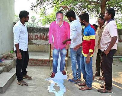 Nag Fans' Innovative Treat to RGV