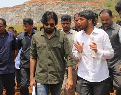 Pawan Kalyan Eye Operation in LV Prasad Eye Hospital