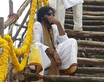 Pawan Kalyan response to rumours on chandrababu secret meet
