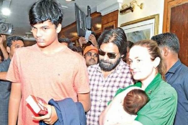 Pawan Kalyan with Akira in vijayawadada patamata house warming