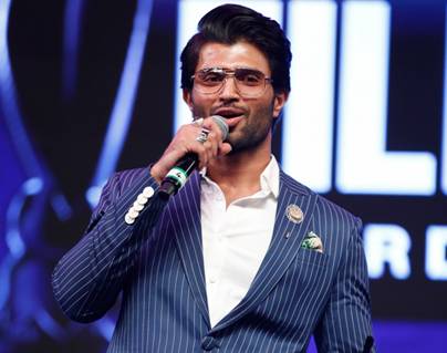 Vijay-Deverakonda's-Filmfare-Award-on-Govt-Auction