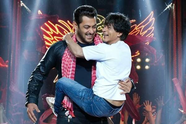 Zero-Teaser-Talk-Mixed-Bag-for-Baadshah-Fans