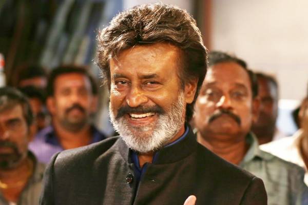 kamal-haasan-raising-over-rajinikanth-both-ways