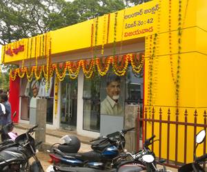 Anna-Canteen-Inside-Photos,-Anna-Canteen-Food-Photos