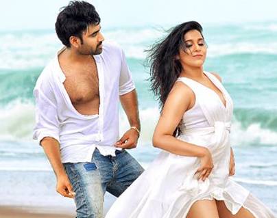 Banking on Rashmi's Skin-Show Again!