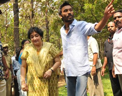 Charge-sheet-to-Be-Filed-on-Latha--Rajinikanth!