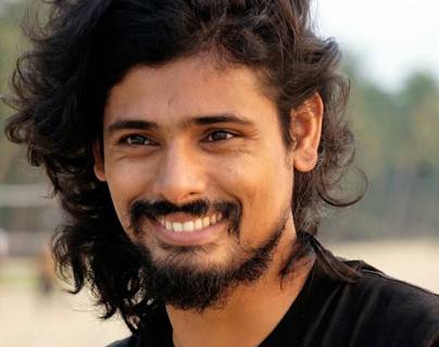 Director-Slapped-for-Hand-on-Navajith-Narayan--Thigh