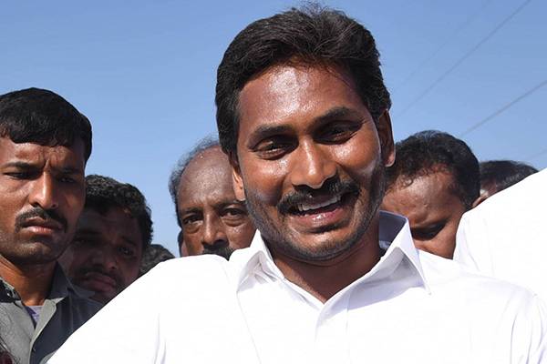Jagan's Kapu Stand To Be Costly As Runa Mafi?