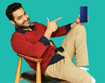 NTR at Photo Shoot- Such a Presenter!