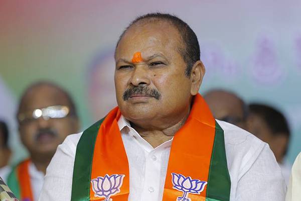Kanna Lakshmi Narayana Complaints to Rajnath singh