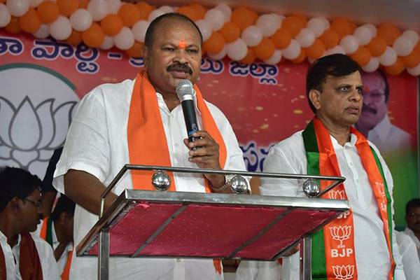 Kanna Lakshmi Narayana fires on print media