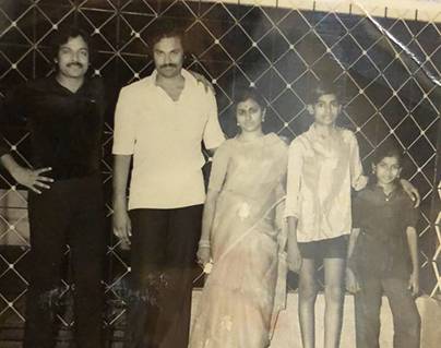 Pawan Kalyan old photo with chiranjeevi naga babu