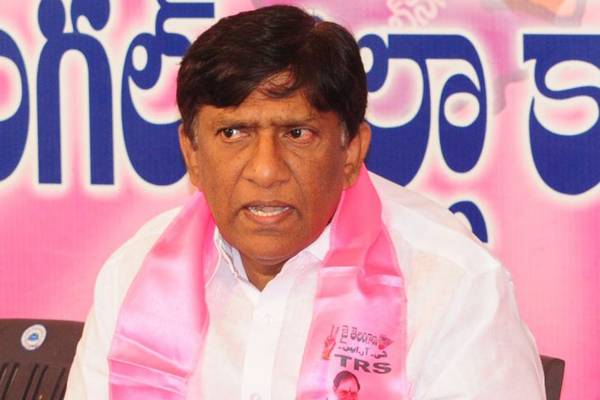 TRS-Speaks-No-Word-on-Andhra-Pradesh-But-Rolls-Out-Demands-for-TS