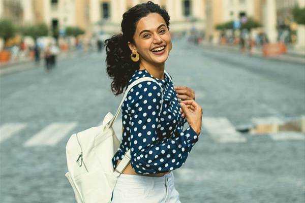 Taapsee-Pannu-Is-a-Hard-Nut-to-Crack